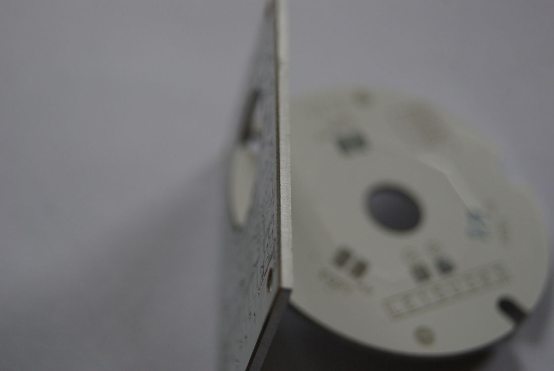 পিসিবি বেধ 0.6-6.0MM তাপ পরিবাহিতা 1.0W উচ্চ তাপ পরিবাহিতা মেটাল পিসিবি কার্যকর তাপ স্থানান্তর জন্য